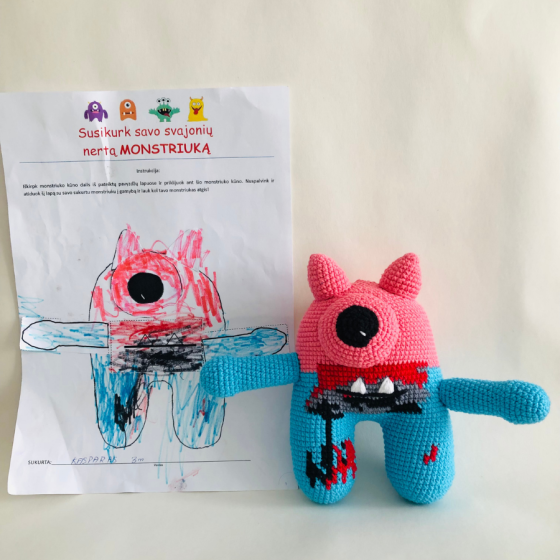 Svajonių monstriukas – rankų darbo žaislas pagal vaiko piešinį